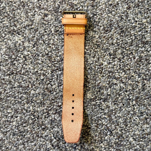 Louis Vuitton Vachetta Leather Poignet - Authentic - Picture 6 of 14